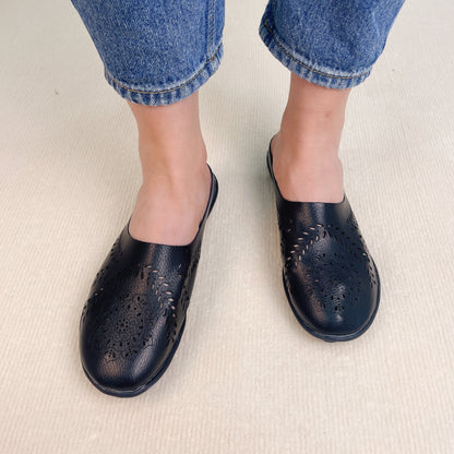 🏆 2026 Best Seller – Women’s Wide Toe Box & Wide Size Leather Mules ( 🔥Last Day 80% OFF)